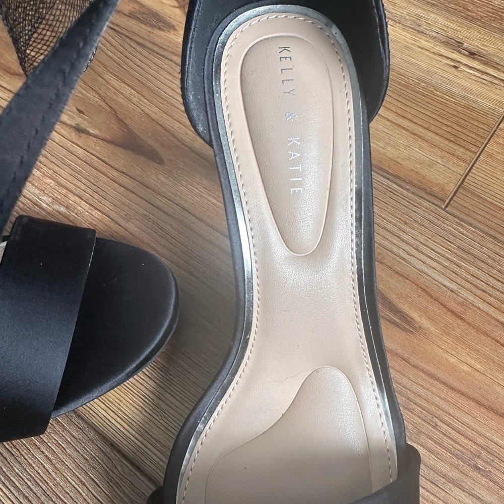 Kelly & Katie Black Bow Ankle Strap Heels – Size 8.5M – Elegant Statement - Picture 2 of 8